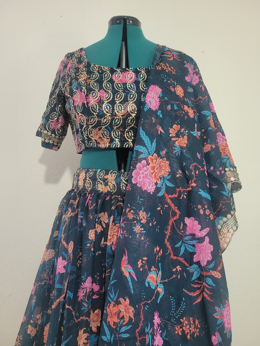 NWT Indya Luxe Multicoloured Maxi Indian Pakistan Wedding Wear Dress (SET) Small - Picture 2 of 13